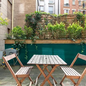  Appartement Sur Les Quais De Seine